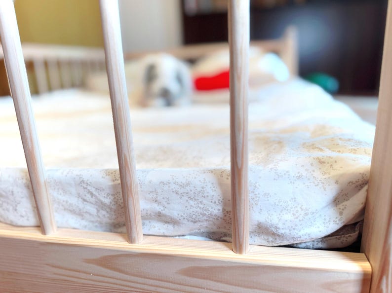 Bed rails protect kids safe - solid pine wood for long term use