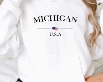 Retro Michigan Hoodie, Wolverine State Oversized Sweatshirt, Custom Sport Sweater, Michigan State Sweatshirt, Retro College Sweatshirt Gift
