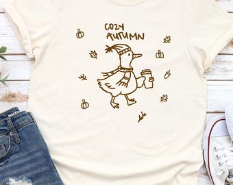 Cozy Autumn Goose T-Shirt: Pumpkin Spice Fall Graphic Tee