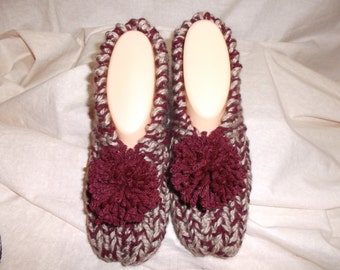 Women's Knitted Merlot and Tan Slippers Size 6,7, or 8
