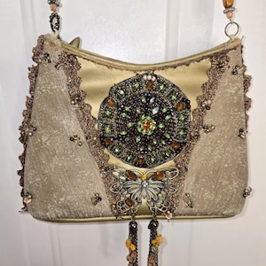 Georgous Very Rare Vintage Mary Frances Butterfly Beaded Bag