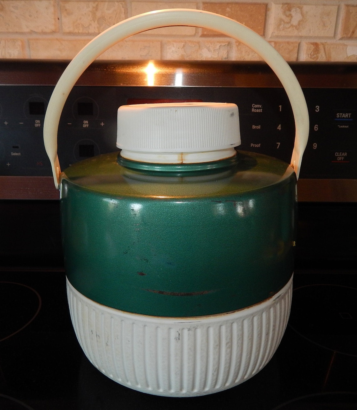 Vintage Coleman Water Cooler Jug 1 Gallon Green and White FREE SHIPPING