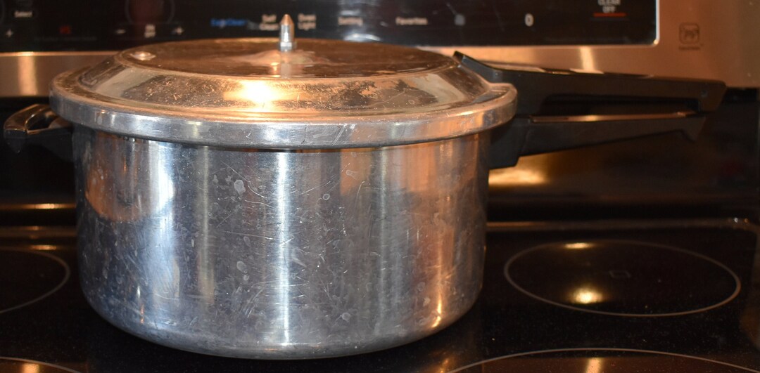 Vintage Mirromatic 6quart Stovetop Pressure Cooker Pan Model Etsy