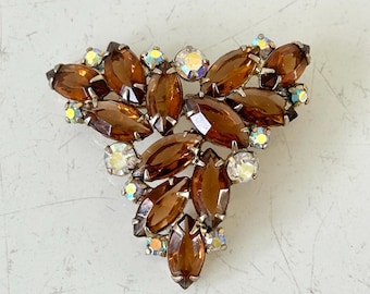 Vintage brooch pin of topaz brown and clear AB rhinestones midcentury