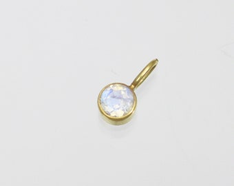 Rainbow Moonstone Drop Pendant 4mm in 14k Yellow Gold