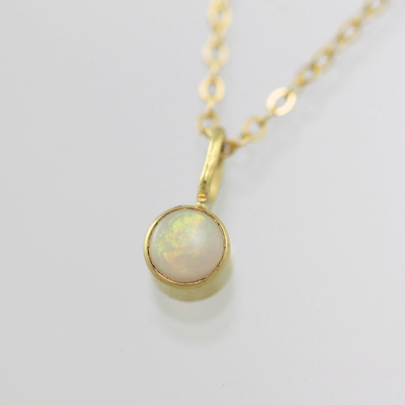 18 Lrg in 14k Yellow Gold Opal Drop Necklace