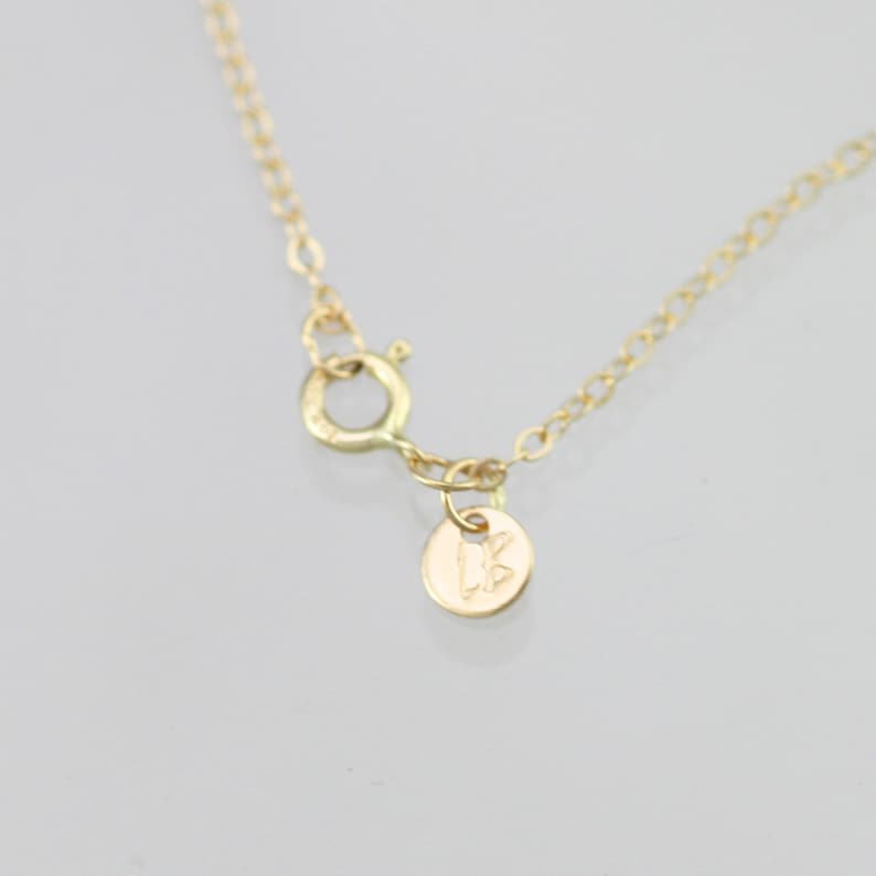 18 Lrg in 14k Yellow Gold Opal Drop Necklace