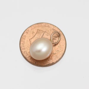 Oval Pink Pearl Drop Necklace in 14k Rose Gold image 8