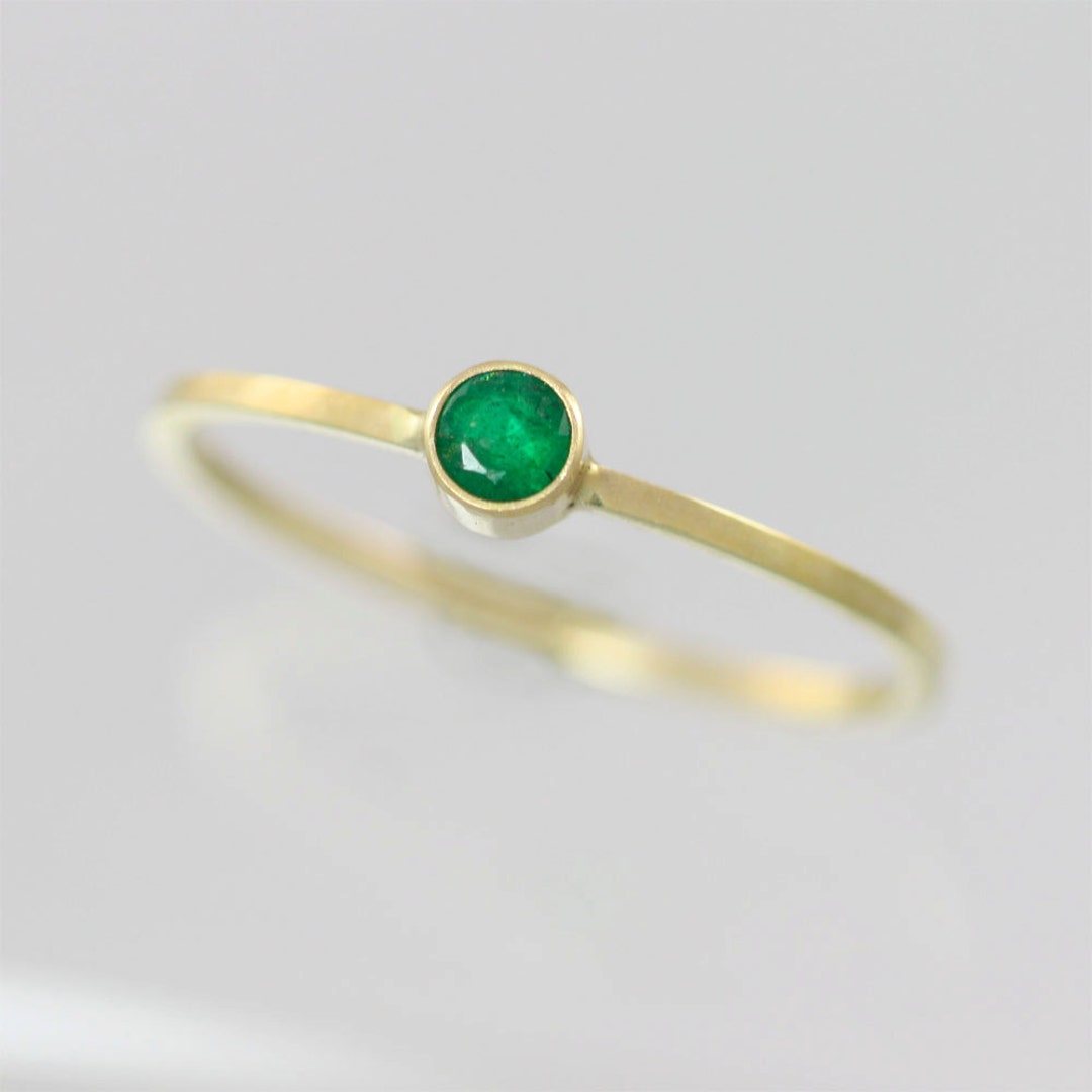 Emerald Drop Ring 3mm in 14KY Gold - Etsy