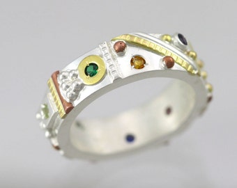 Totem Mother Ring with 8 Birthstones (Made to Order)