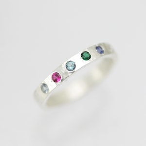 3mm Hammered Birthstone Mother&#39;s Ring in sterling silver