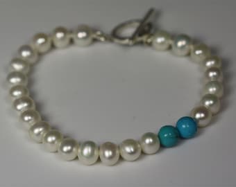 Pearl Accent Bracelet (Turquoise)