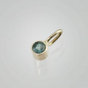 Alexandrite Drop Pendant 3mm in 14ky Gold