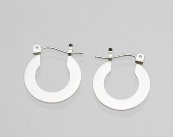 Hoops- XS in sterling silver