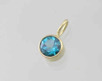 Green Topaz Drop Pendant 5mm 14ky Gold