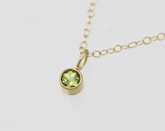 Peridot Drop Necklace 4mm in 14k Yellow Gold