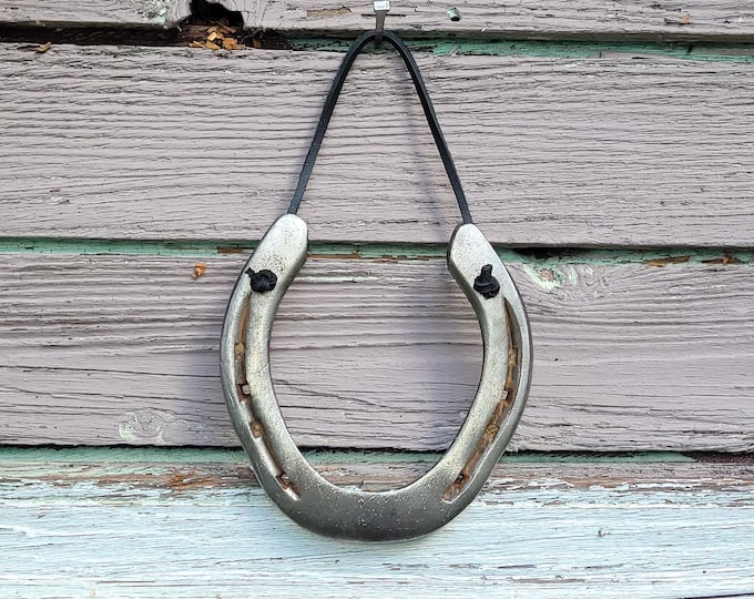 Hanging Lucky Vintage Horse Shoe Decor. Western Farmhouse Metal Gift. Antique Door Hanging. Cowboy Fortune Talisman. Unique Decoration Gift.