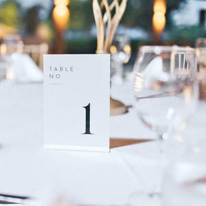 Numeri da tavolo bianchi moderni-Numeri da tavolo in acrilico-Numeri da tavolo rettangolari-Decorazioni da tavolo per matrimoni-Segnali da tavolo per matrimoni-Numeri da tavolo eleganti