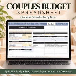 Puede incluir: Una pantalla de portátil que muestra una plantilla de hoja de cálculo de presupuesto para parejas en Google Sheets. La interfaz incluye pestañas para panel, presupuesto mensual, gastos compartidos, división justa y objetivos de ahorro con tablas.