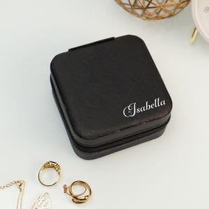 Angepasst Quadrat Leder Schmuckschatulle, Benutzerdefinierte Schmuckschatulle mit Namen, Brautjungfer Geschenk Quadrat Leder, Reisetasche Leder Quadrat, Schmuck Geschenk