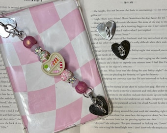 Kindle Strap: Bookshelf | E-reader Accessories, Handle for Kindle Basic, Paperwhite, Kobo. Silicone Beaded Kindle Strap, Book Lover, Bookish