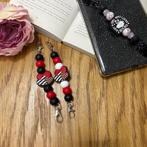 Herzchen,Leopard | Perlen Gurt für Kindle, Kindle Griff | Silikon Zubehör | Paperwhite, Colorsoft, Fire, Kobo, eReader, eBook | Bücherwurm