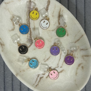 Smiley Face | Dust Plug | Phone Charm | Ereader Charm | USB-C | Lightning | Cellphone | Kindle Dust Plug | iPhone Dust Plug | Android Charm