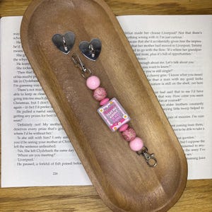 Kindle Lover | Beaded Kindle Strap Kindle Grip | Silicone Accessories | Paperwhite, Basic, Colorsoft, Kobo, eReader, eBook | Bookish, Pink