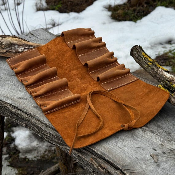 Genuine Leather Tool Roll with 8 Pockets. Universal Leather Crazy Horse. Tool Storage Bag. Roll for Chisels, Gouge, Knives and Garage Tools