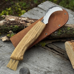 Forged Mushroom Knife with Brush – 52100 Carbon Steel Blade, Ash Handle – Foraging & Forest Knife with Leather Sheath