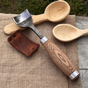 Hand-Forged Spoon Gouge – Sharp Wood Carving Bent Chisel, Carbon Steel Blade, Ergonomic Ash Handle – Ideal for Spoons, Bowls & Hollowing