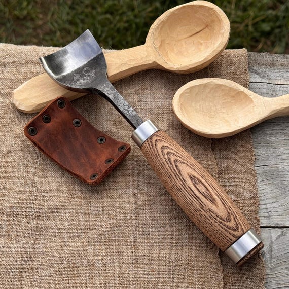 Scalpello per intaglio del legno a forma di V / Strumento per intaglio triangolare in legno duro artigianale / Sgorbia per lavorazione del legno preaffilata con manico - Italia