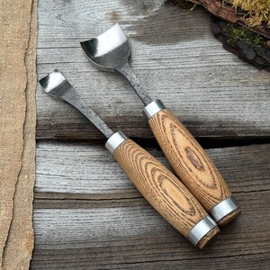 2-Piece Hand-Forged Spoon Carving Gouge Set – Razor Sharp Carbon Steel Blades, Ergonomic Ash Wood Handles – Wood Carving Tools, Perfect Gift