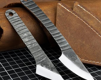 Kiridashi Knife Set 2 pcs – a Compact and Razor-Sharp Knives. Hand Forged From Hardened Carbon Steel, With Leather Sheaths. Leather Knives