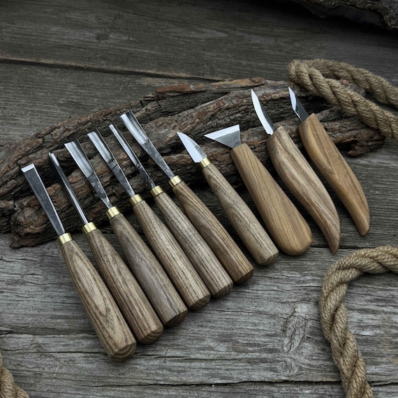 Detail Carving Tool Set. Sharp Carbon Steel Blades, Ash Handles. Forged Knives, Gouges for Wood Carving. Sculptural Chisels for Beginners.