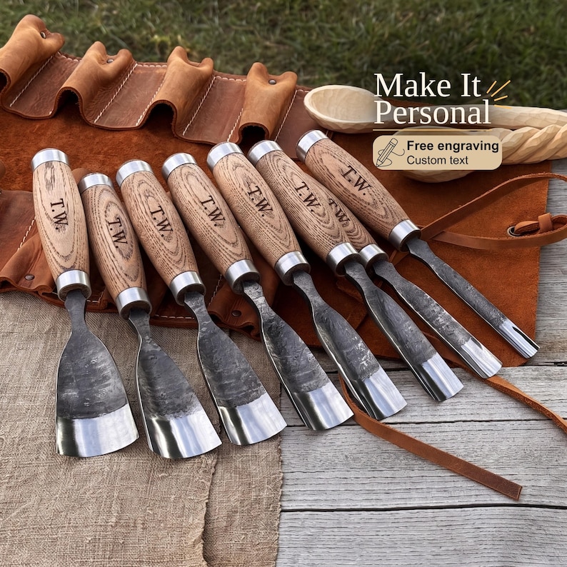 Formões personalizados para entalhe em madeira, lâminas forjadas em aço carbono, cabos de freixo, estojo de couro. Set of 8 Gouge