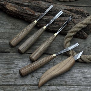 Tools for Detailed Carving. Sharp Carbon Steel Blades, Ash Wood Handles. Wood Carving Tool Set 5 PCS. Sculptural Carving Chisels, Knives.