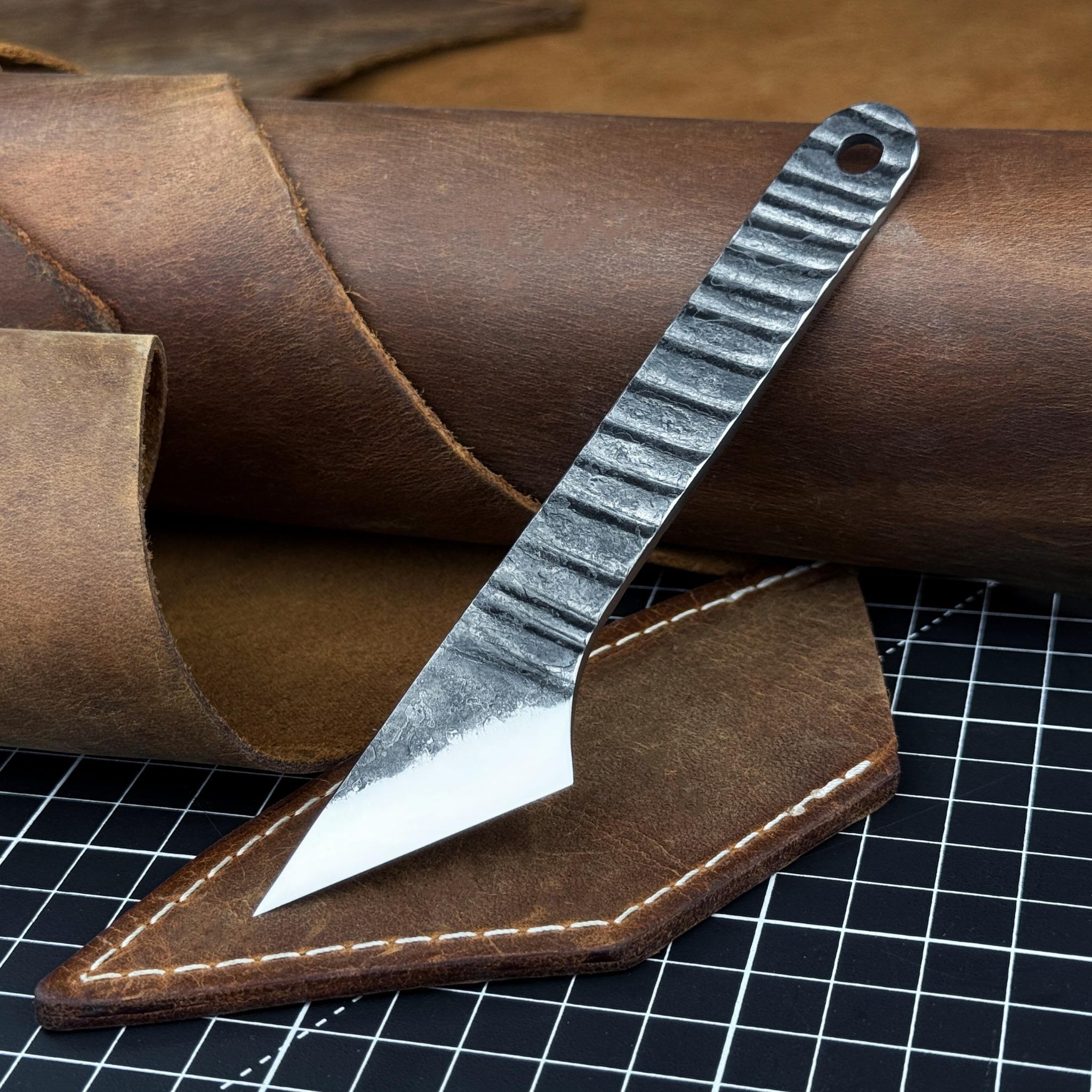 Kiridashi – a Compact and Razor-sharp Knife. Japanese Style Blade