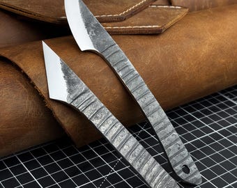 Kiridashi Knife Set 2 pcs – a Compact and Razor-Sharp Knives. Hand Forged From Hardened Carbon Steel, With Leather Sheaths. Leather Knives
