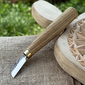 Chip Carving Knife. Razor Sharp Blade. Hand Forged from Hardened Carbon 52100 Steel, Ergonomic Handle. Wood Carving Knife. Geometric Carving