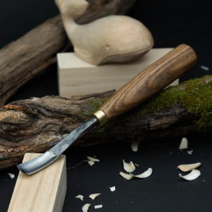 Detail Carving Gouge for Wood Projects. Sharp Carbon 52100 Steel Blade, Ash Wood Handle. Wood Carving Chisel for Beginners and Carvers.