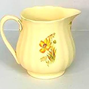 Beautiful Vintage J & G Meakin Jug With Floral Design Tea ware Milk/Creamer Jug 1950s Made In England