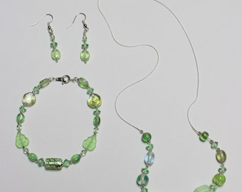 Green Necklace, Bracelet and Earrings Set