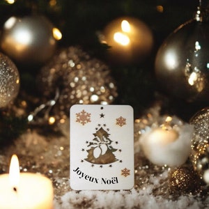 Carte de Noël en bois personnalisable – Décoration festive gravée – Carte de vœux unique en bois – Cadeau artisanal pour les fêtes