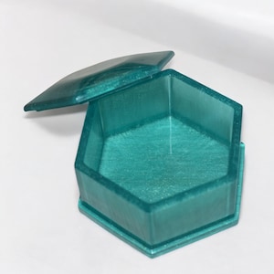 Handcrafted Hexagonal Jewelry Box in Green Epoxy - Elegant & Unique