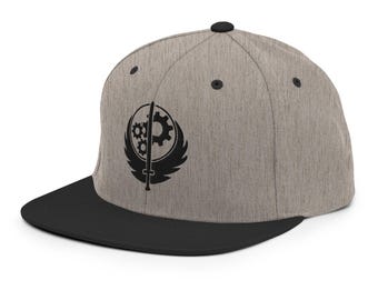 Gorra snapback de la Hermandad del Acero