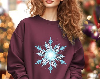 Winter Snowflake Sweat, Christmas Crewneck, Cozy Holiday Sweatshirt, Snowflake Graphic Pullover, Gift for Her.