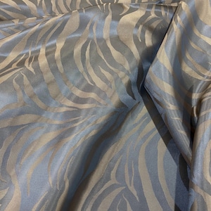Zebra Design,Gold Color,Viscose/Acetate Jacquard Lining  Fabric/Made in İtaly,Bespoke Tailor,Lining Fabric, Suit Lining,Made to Measure