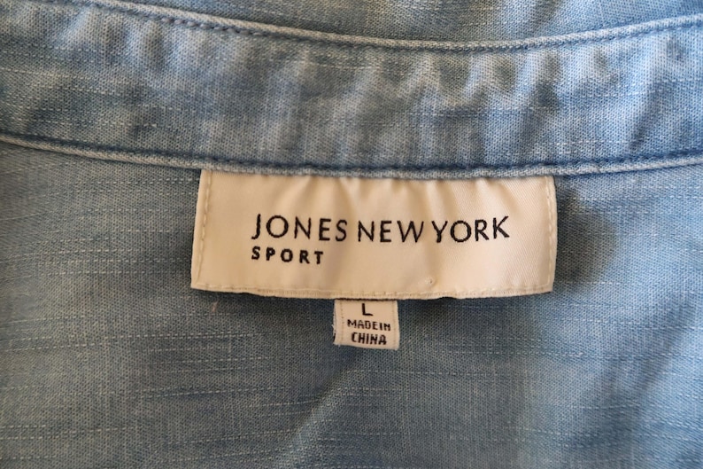 90s tie front denim chambray blouse by Jones New York