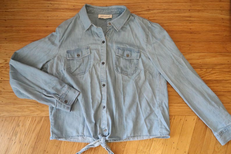 90s tie front denim chambray blouse by Jones New York